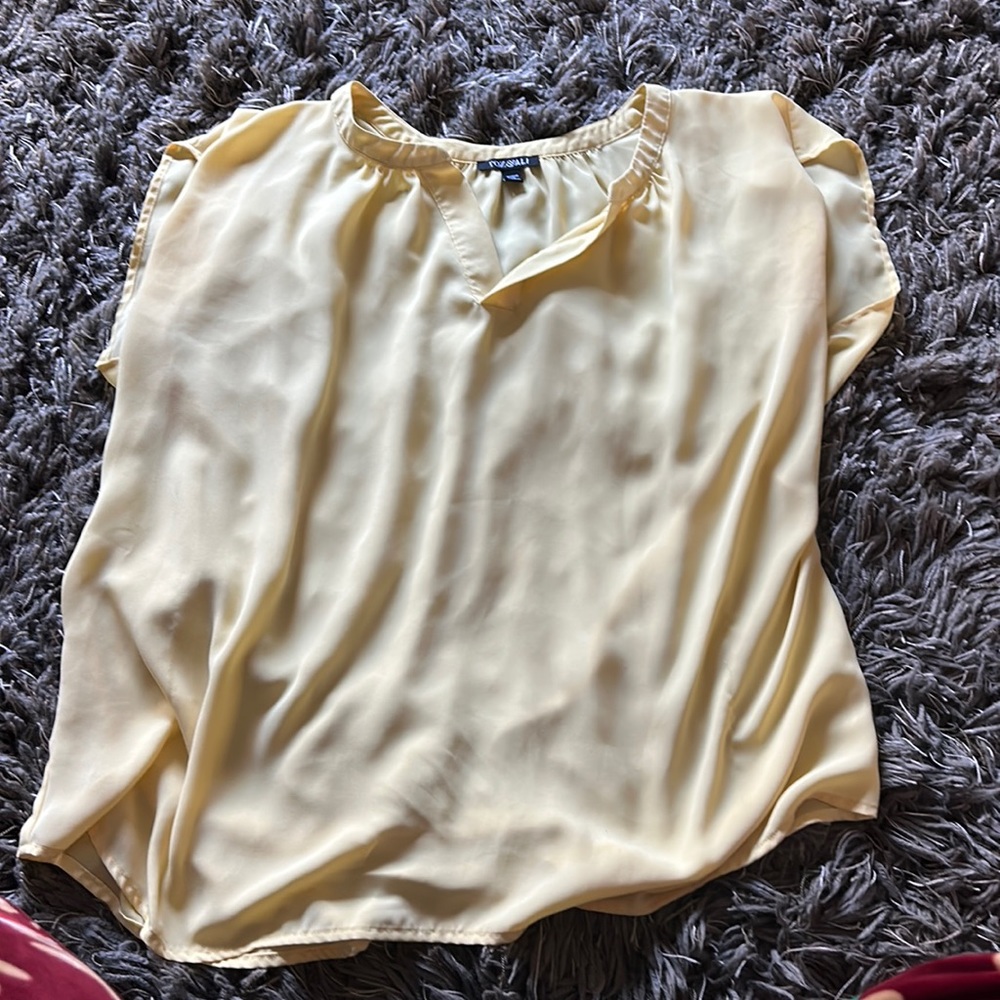 yellow blouse